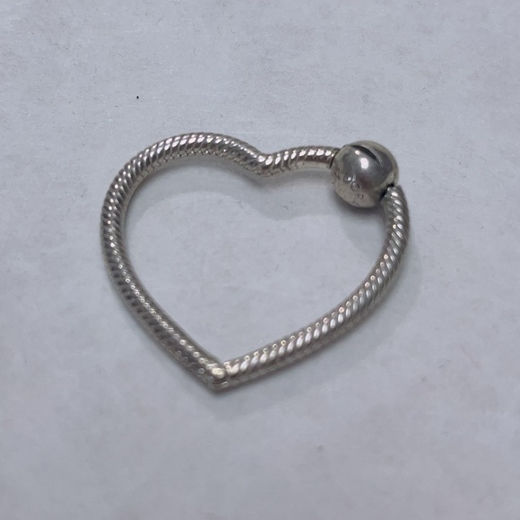 Pandora moment charms holder silver heart shape - Picture 7 of 7